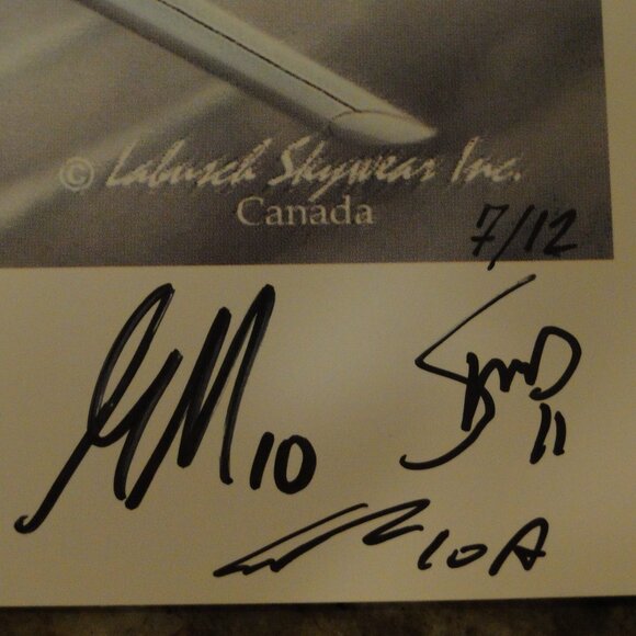SNOWBIRDS TEAM PILOTS MEMORABILIA UNFRAMED 07/12 SOUVENIR - Picture 4 of 4